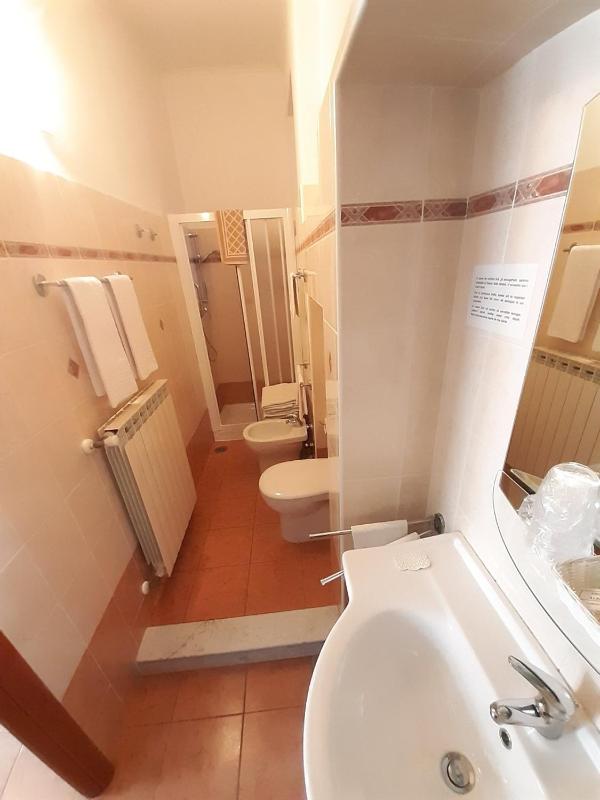Triple Room with Private Bathroom image 4