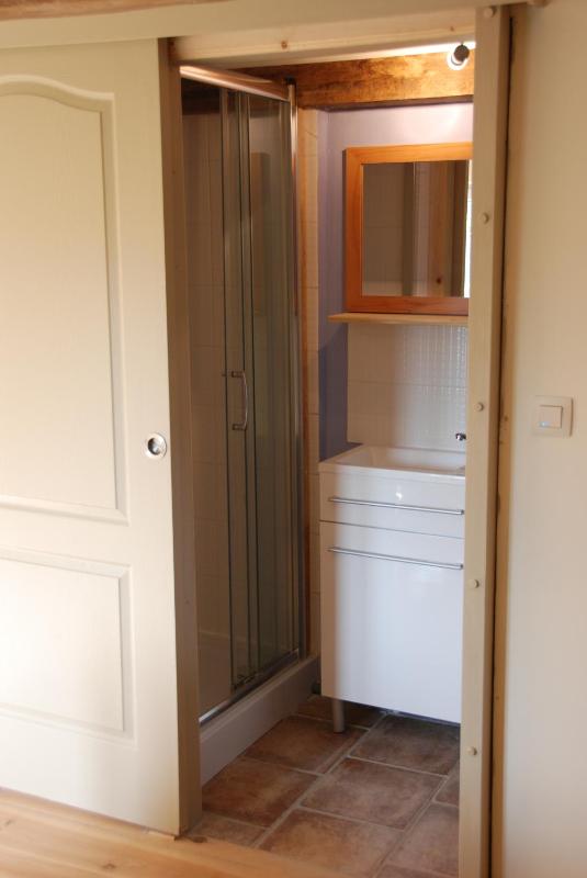 Double Room with Private Bathroom image 2