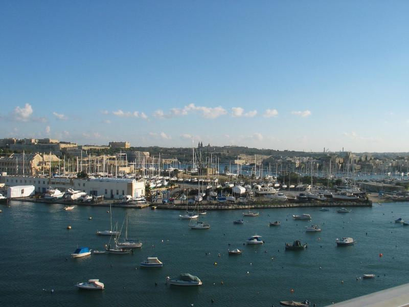 Twin Room with Sea View image 1