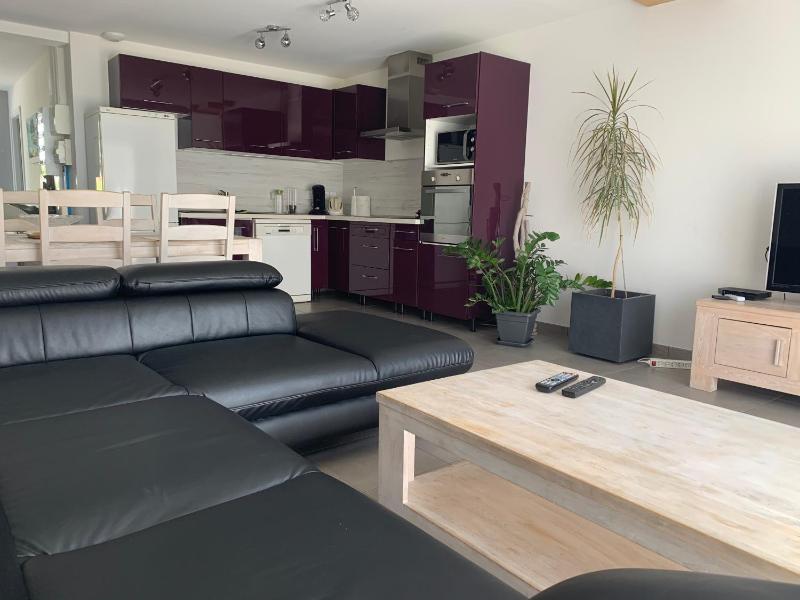 Three-Bedroom Villa image 2