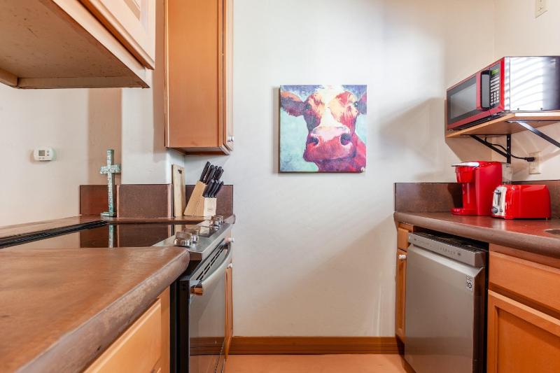 Casita del Sol Charming Private Studio cabin - image 10