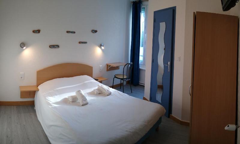Double Room image 2