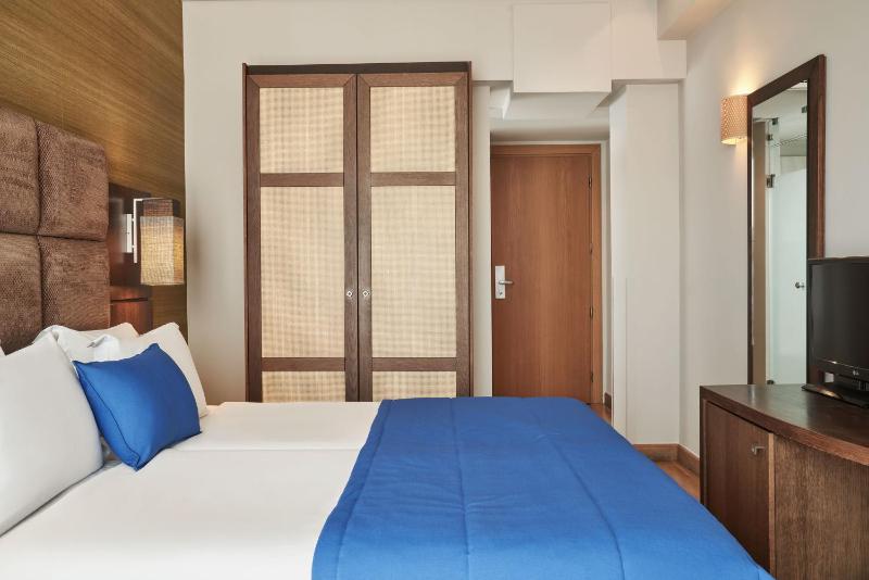 Superior Room with Acropolis View and Balcony image 3