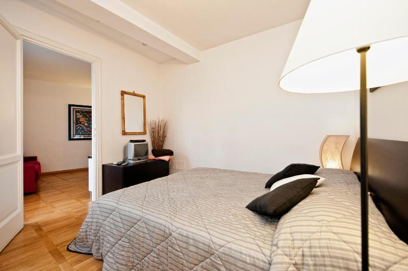 One-Bedroom Apartment  - Separate Building image 4