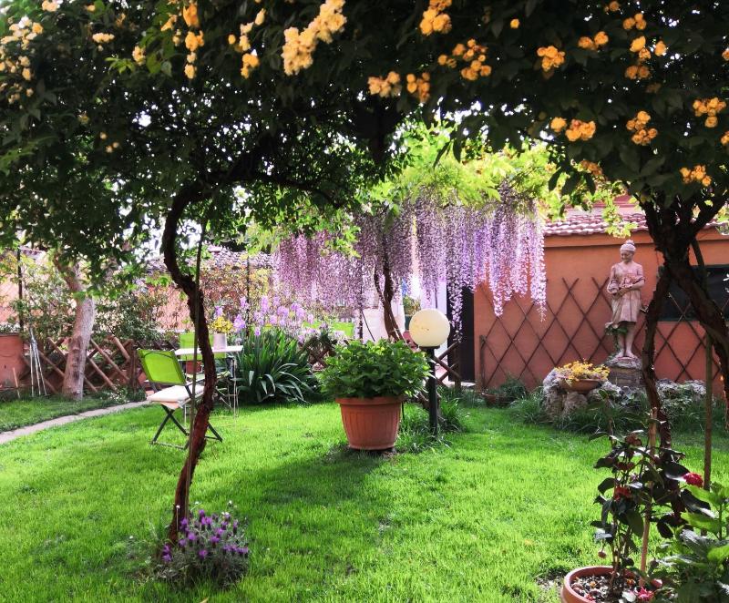 Al Giardino Di Alice B&b - image 35