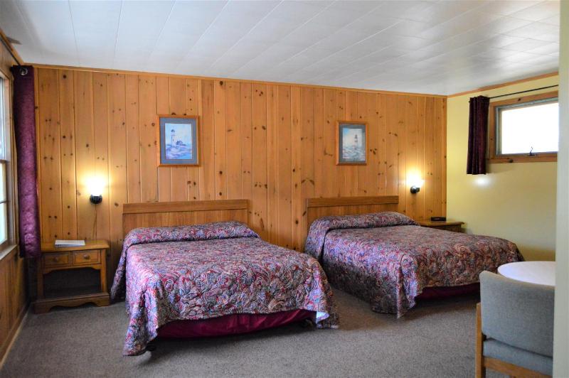 Standard Double Room image 3