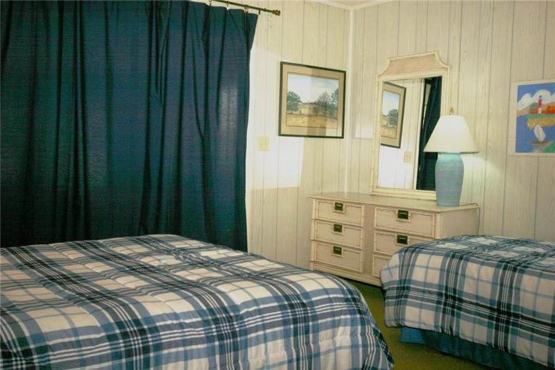 Five-Bedroom Holiday Home image 4