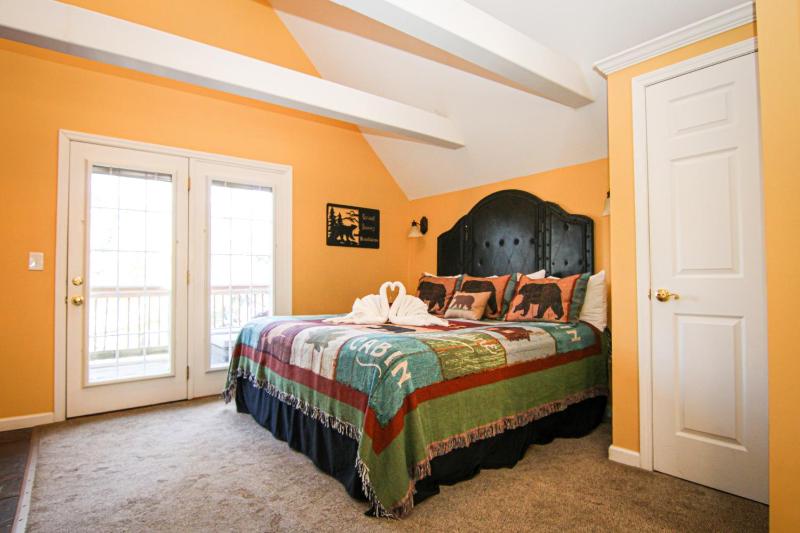 Chalet image 2