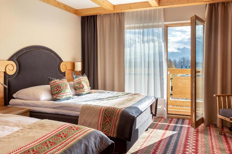 Superior Double Room with unlimited access to Terma Bania image 4