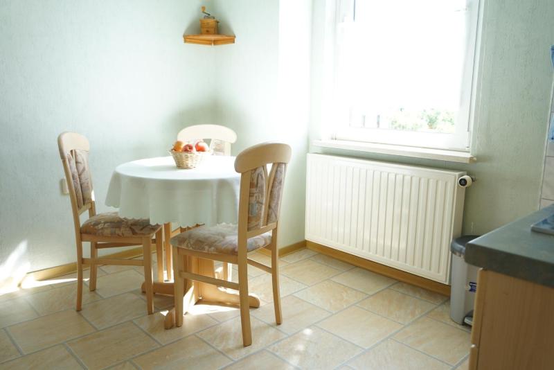 One-Bedroom Apartment image 3