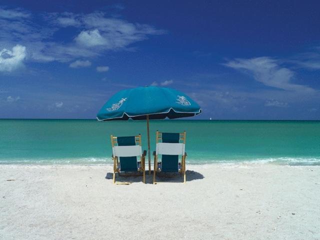 Tween Waters Island Resort & Spa - image 2
