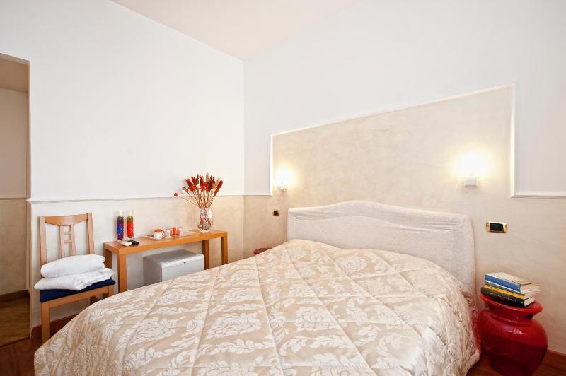 Double or Twin Room image 1
