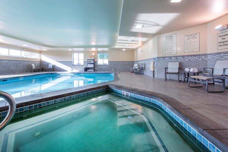 Holiday Inn Express & Suites Colorado Springs Central By IHG - image 9