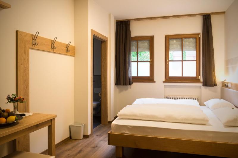 Comfort Double or Twin Room image 4
