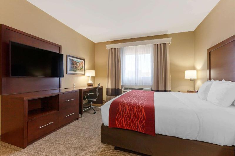 King Room - Non-Smoking image 2