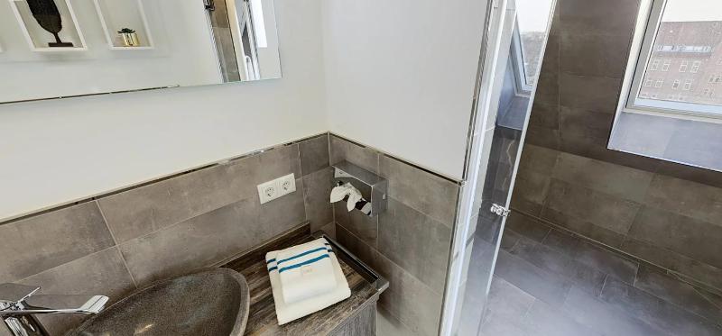 Suite image 4