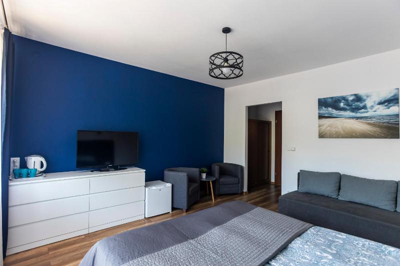 Deluxe Room image 3