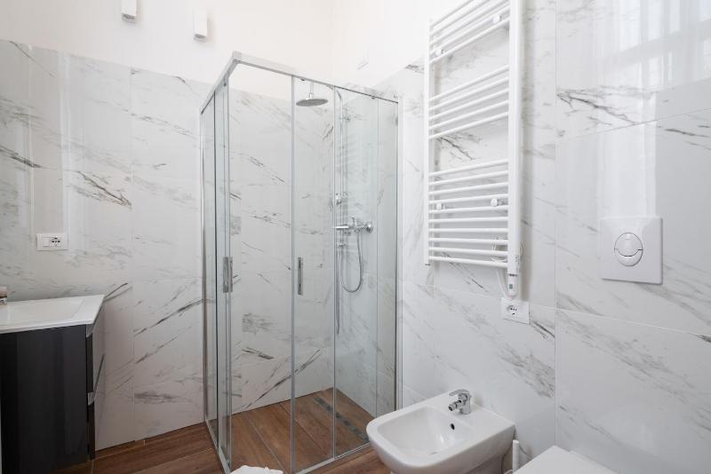 Standard Double Room with Balcony image 2