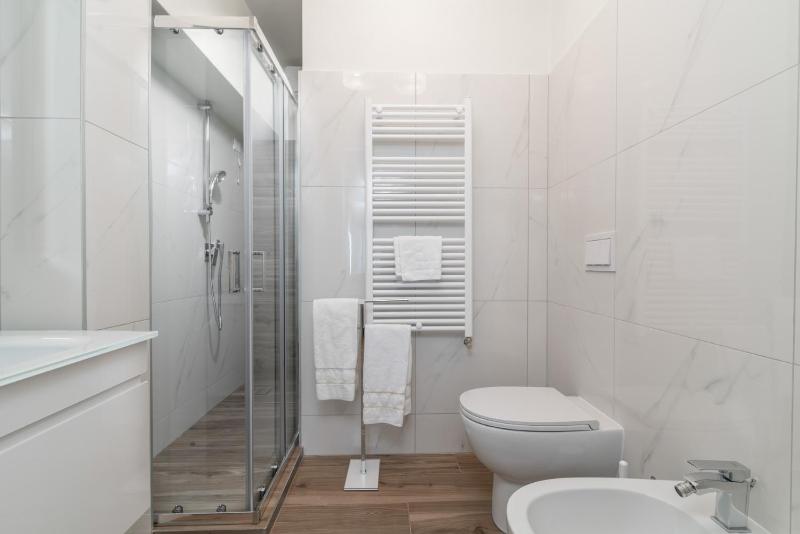 Luxury Triple Room image 3