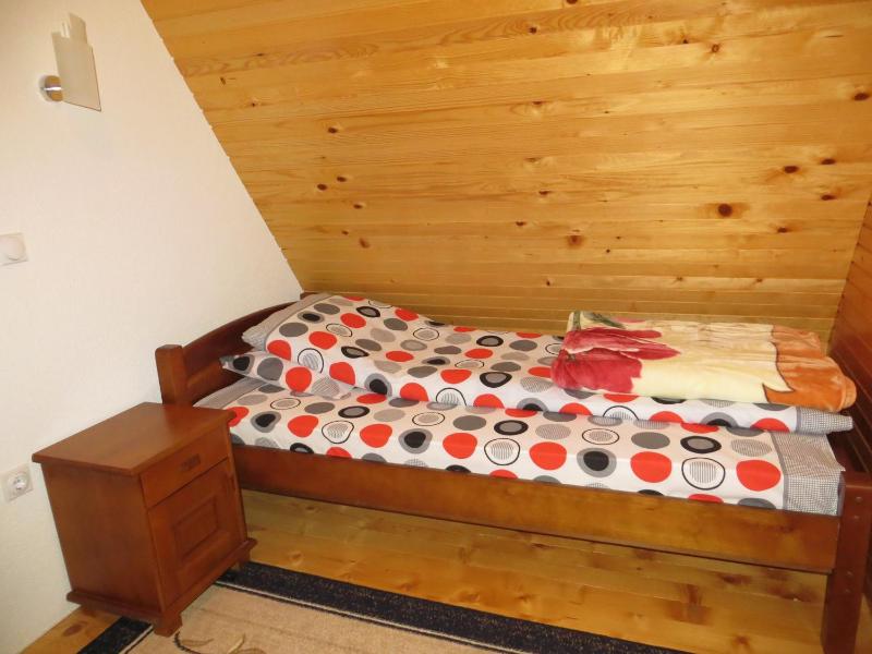 Two-Bedroom Bungalow with Balcony image 3