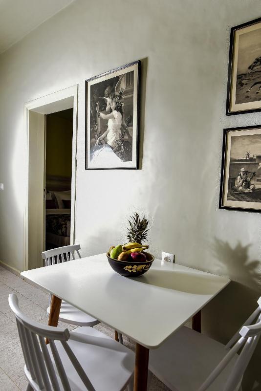 One-Bedroom House image 3