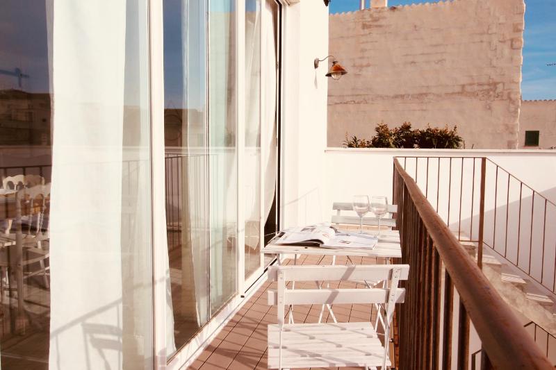 Apartment with Pool View  image 3