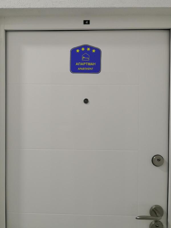 One-Bedroom Apartment image 1