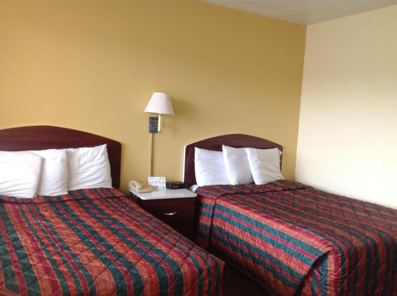 Double Room with Two Double Beds - Non-Smoking image 3