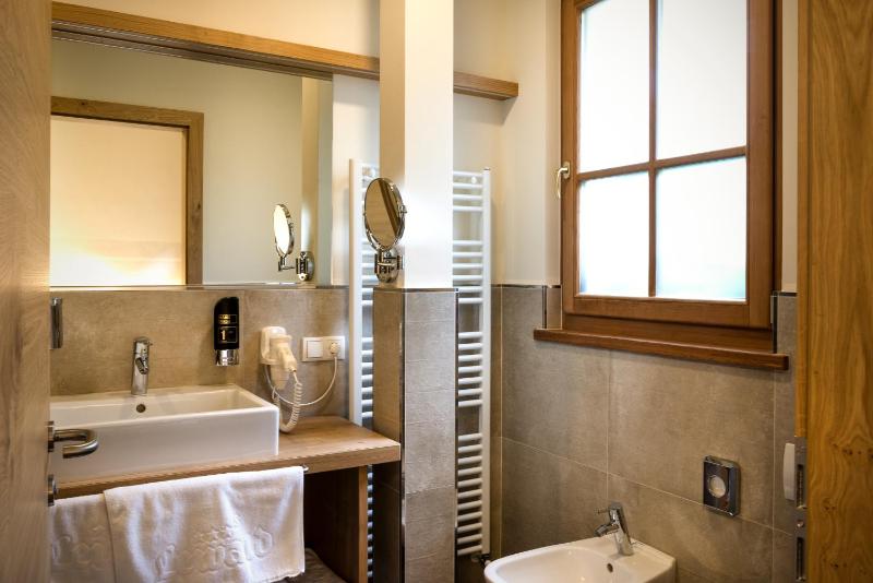 Comfort Double or Twin Room image 2