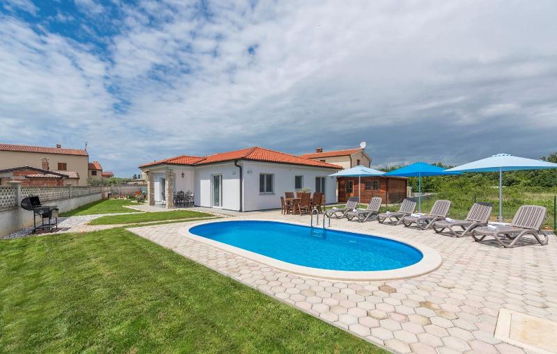 Villa image 4