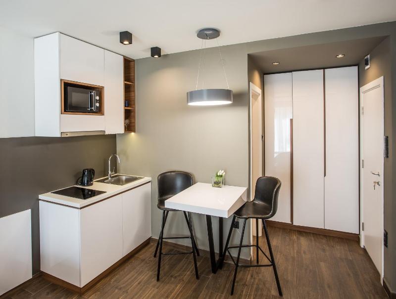 Superior Apartment image 3
