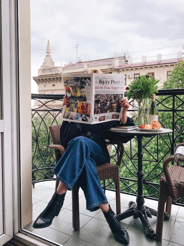 Deluxe Double or Twin Room with Balcony image 3