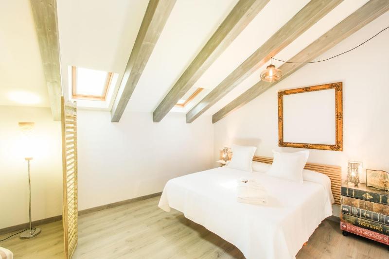 Double Room With Sloping Roof image 1