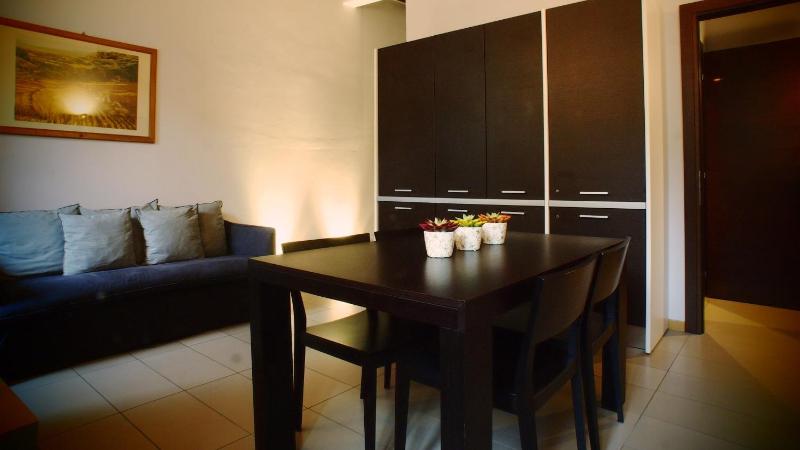 Superior One-Bedroom Apartment image 4