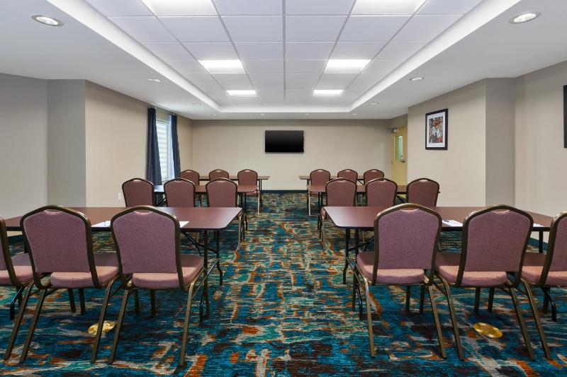Candlewood Suites Louisville - NE Downtown Area By IHG - image 11