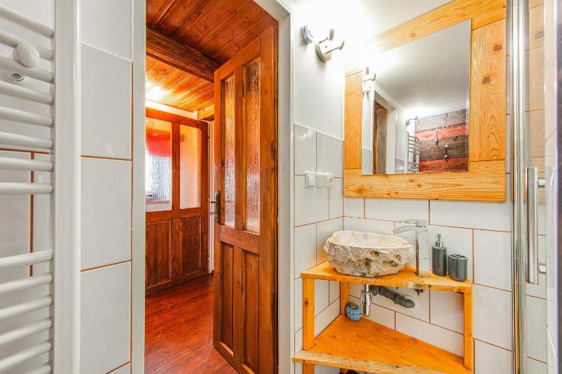 Apartment with Mountain View image 3