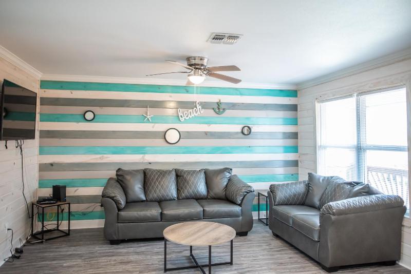 Two-Bedroom House image 3