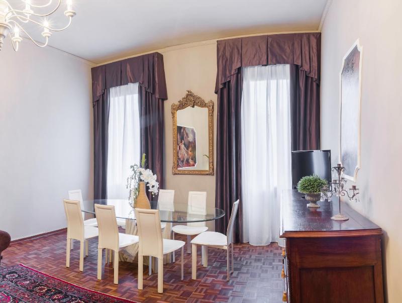 Apartment with Balcony image 4