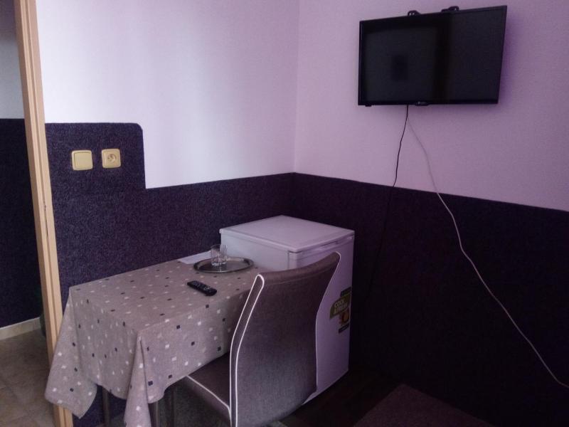 Single Room image 3