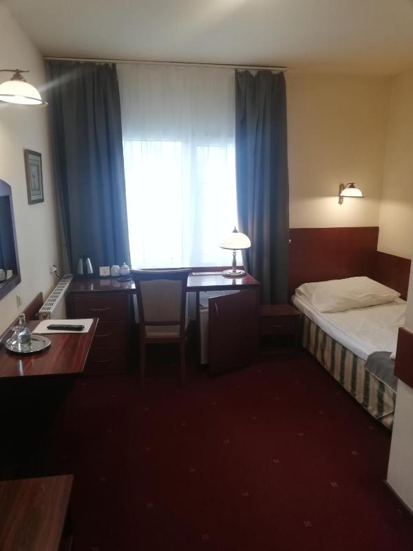 Single Room image 1