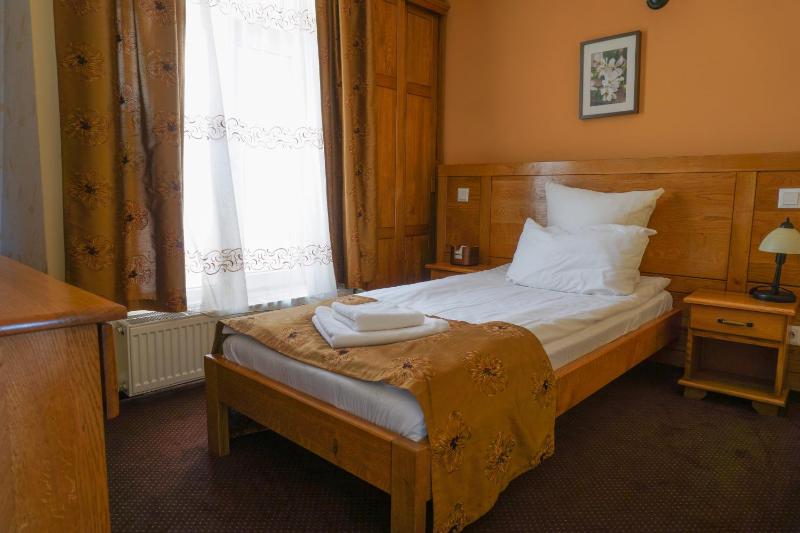Single Room image 4