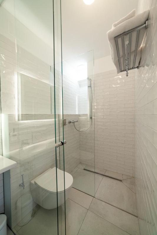 One-Bedroom Apartment image 3