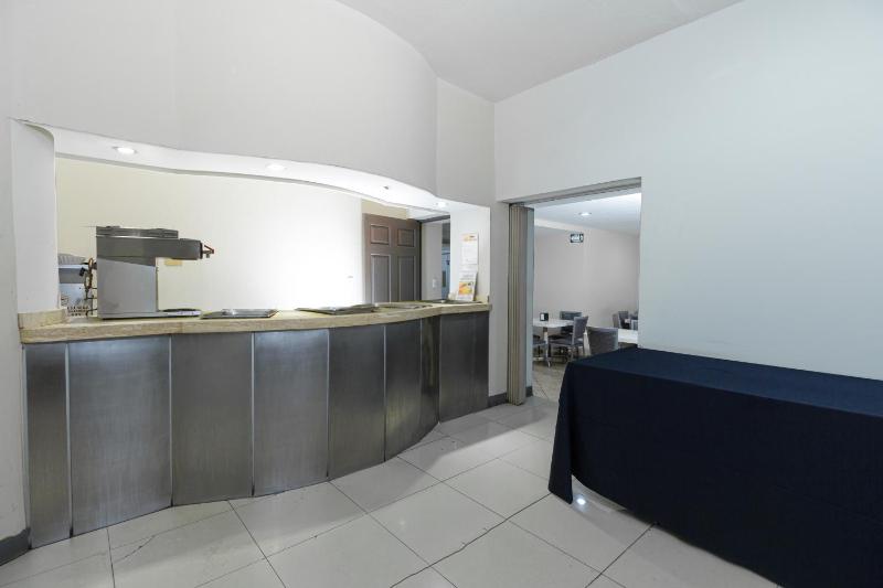 Hotel Plaza Del Arco - Monterrey - image 16