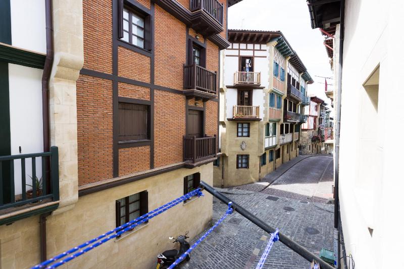 Three-Bedroom Apartment image 3