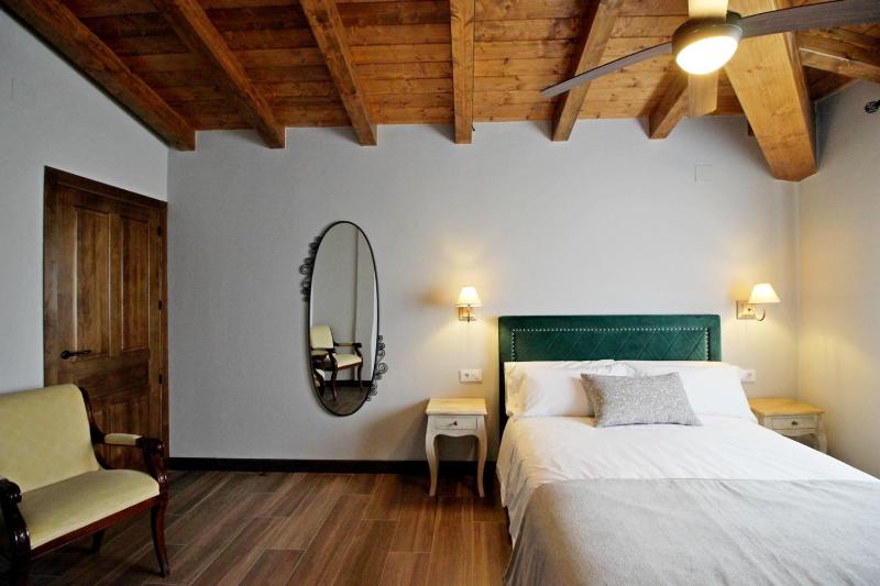 Double Room image 4