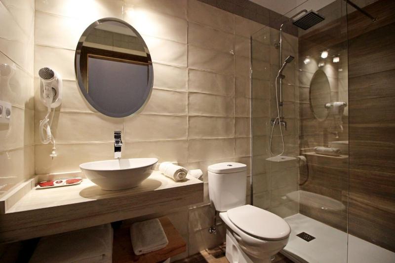 Double Room image 2