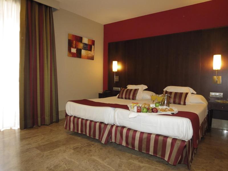 Room #9123916 image 2