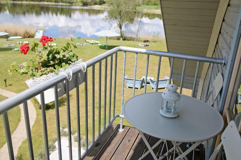 Deluxe Double Room with Balcony image 2
