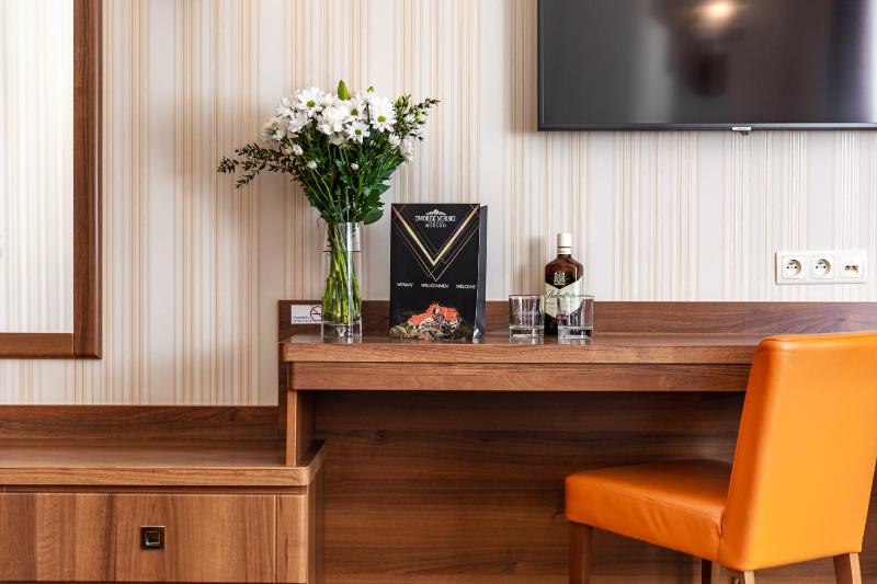 Double or Twin Room image 3
