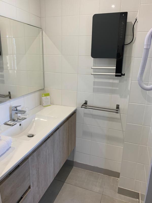 Large Double Room image 2